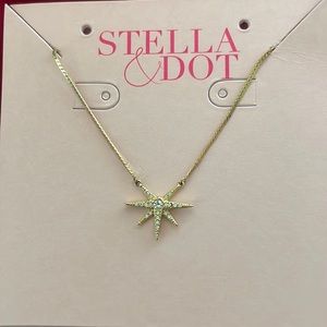 Stella & Dot Star Struck Mini Pendant